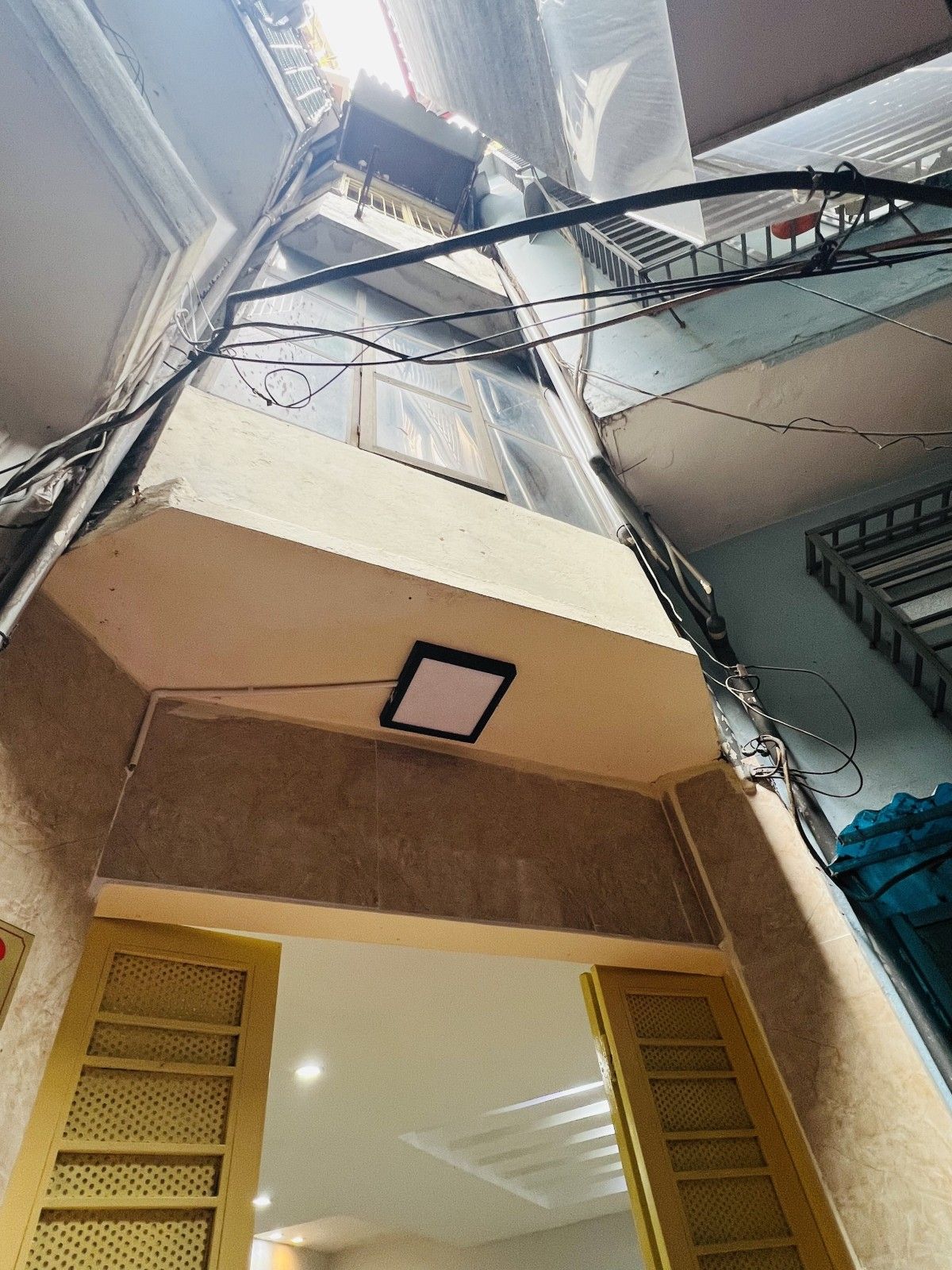 TRUNG TÂM BA ĐÌNH, NHÀ ĐẸP, GẦN PHỐ đi đâu cũng tiện, nhà gần ô tô, giá hợp lý