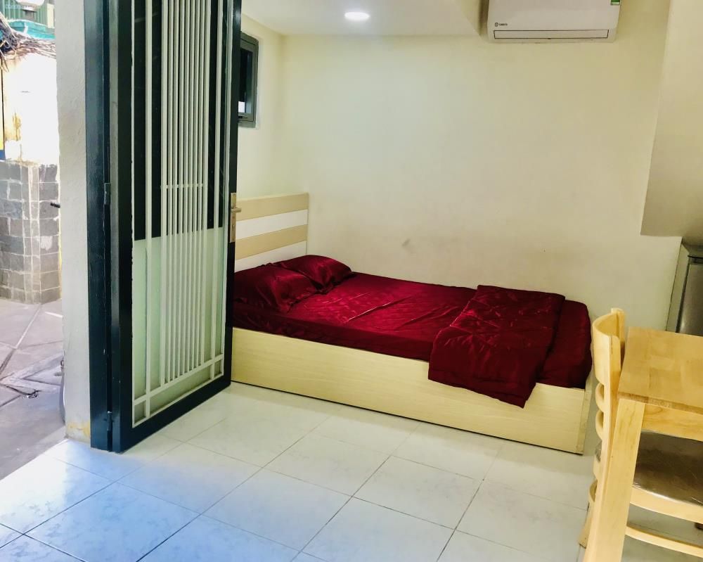 PHÒNG 5TR TẦNG TRỆT CÓ NHÀ VS RIÊNG TẠI HẺM TRẦN HƯNG ĐẠO