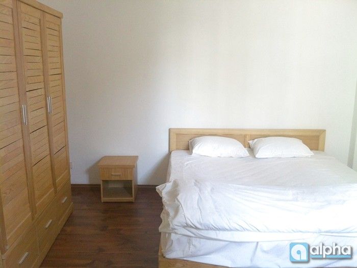 Căn hộ một buồng ngủ giá rẻ cho thuê phố Thụy Khuê