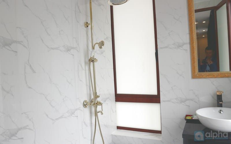 Cho thuê căn hộ cao cấp Tô Ngọc Vân, Tây Hồ