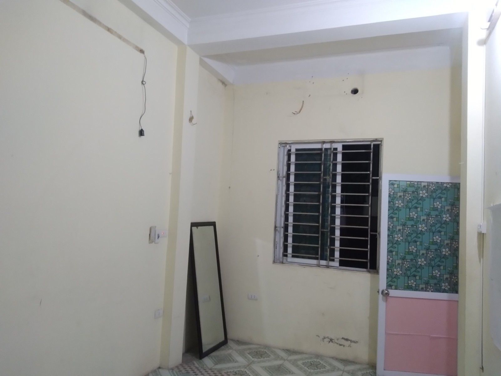 TRUNG TÂM HÀ ĐÔNG - KHU PHÂN LÔ QUÂN ĐỘI - LÔ GÓC - NGÕ RỘNG - Ô TÔ 4 BÁNH ĐỖ CỬA
