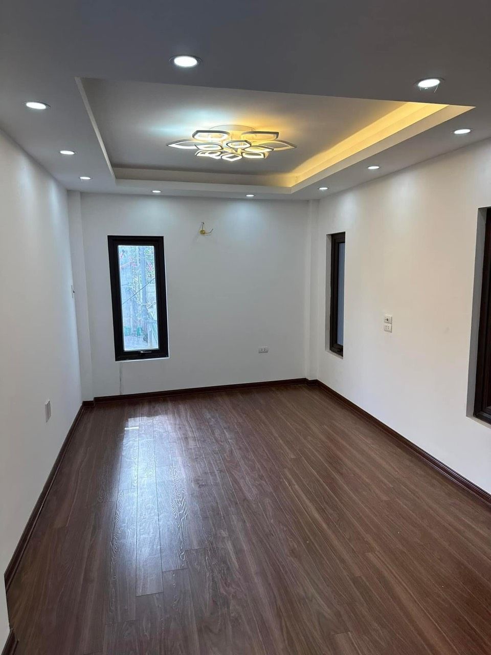Giá nhỉnh 2 tỷ có ngay nhà đẹp Di trạch nhà gần Nhổn ĐH Công Nghiệp