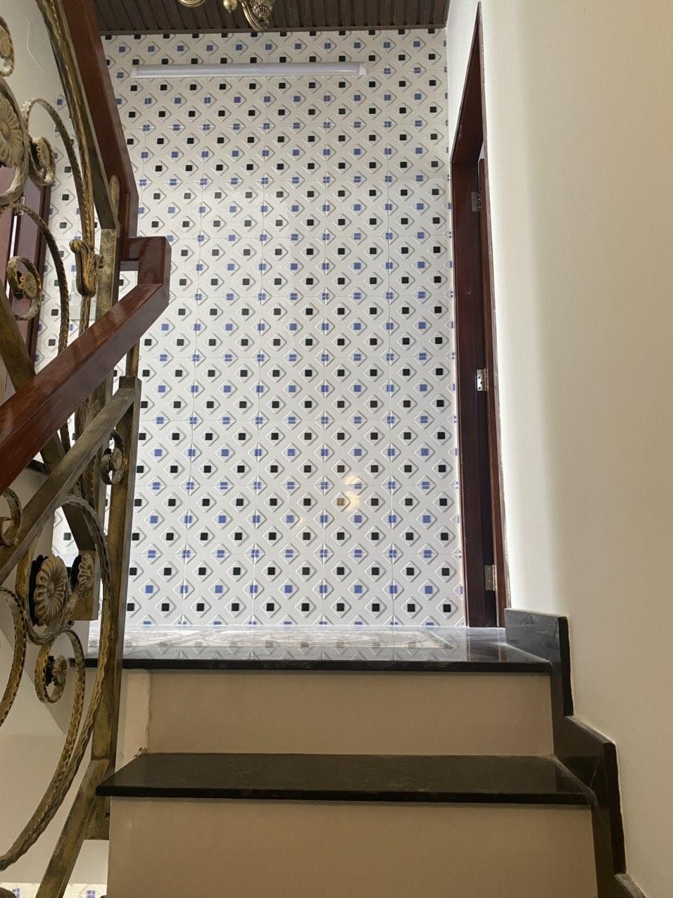 CÂN BÁN NHÀ PHỐ Đ PHAN HUY ÍCH 1 LỬNG 3 LẦU DT 5.5M X14M NỞ HẬU 6.5M GIÁ 7.4 TỶ