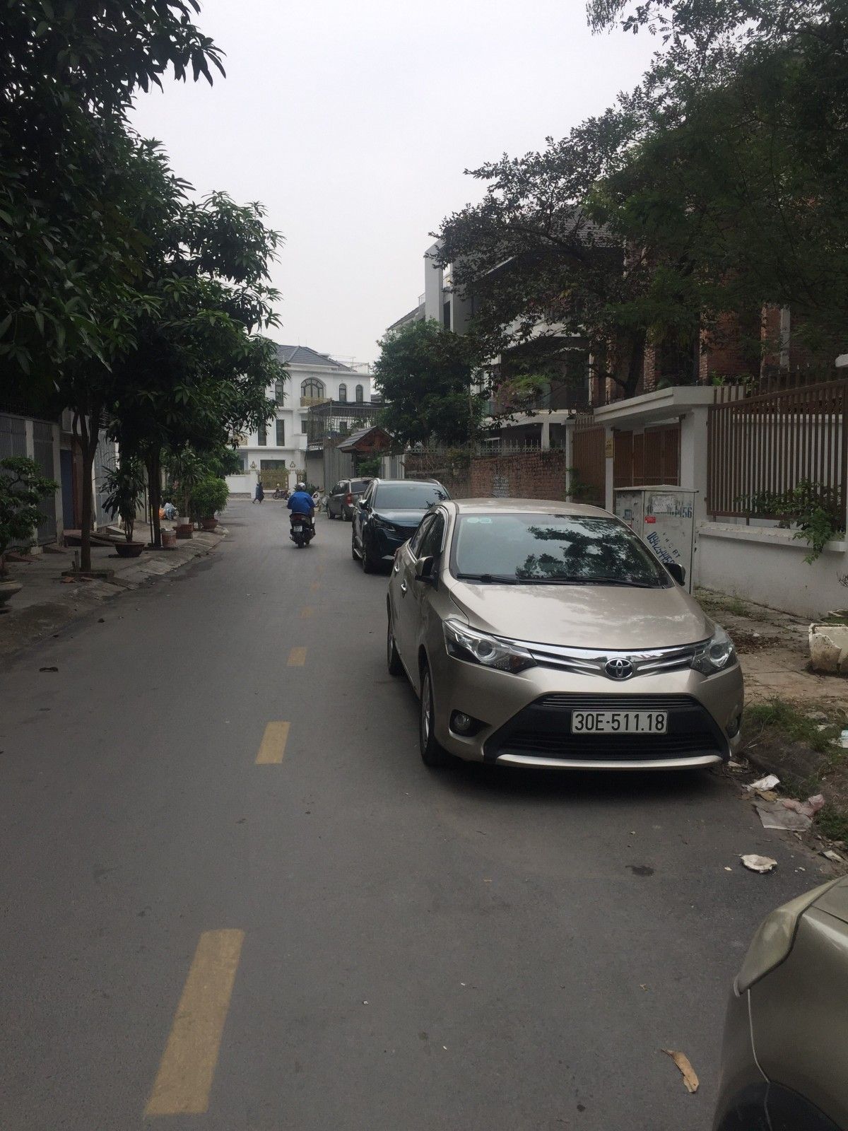 Bán nhà mặt ngõ 158 Phan Bá Vành Ô tô đỗ cửa, nhìn ra hồ một mặt phố Đường số 2 Thành phố Giao lưu
