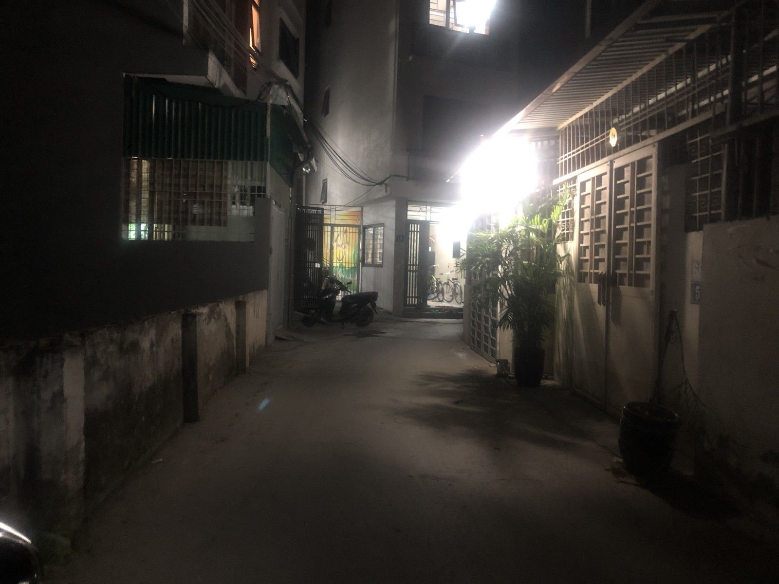 Ô TÔ ĐỖ CỬA- NGÕ THÔNG- 5M Ô TÔ TRÁNH ĐỖ NGÀY ĐÊM- 5 TẦNG MỚI- 2 THOÁNG