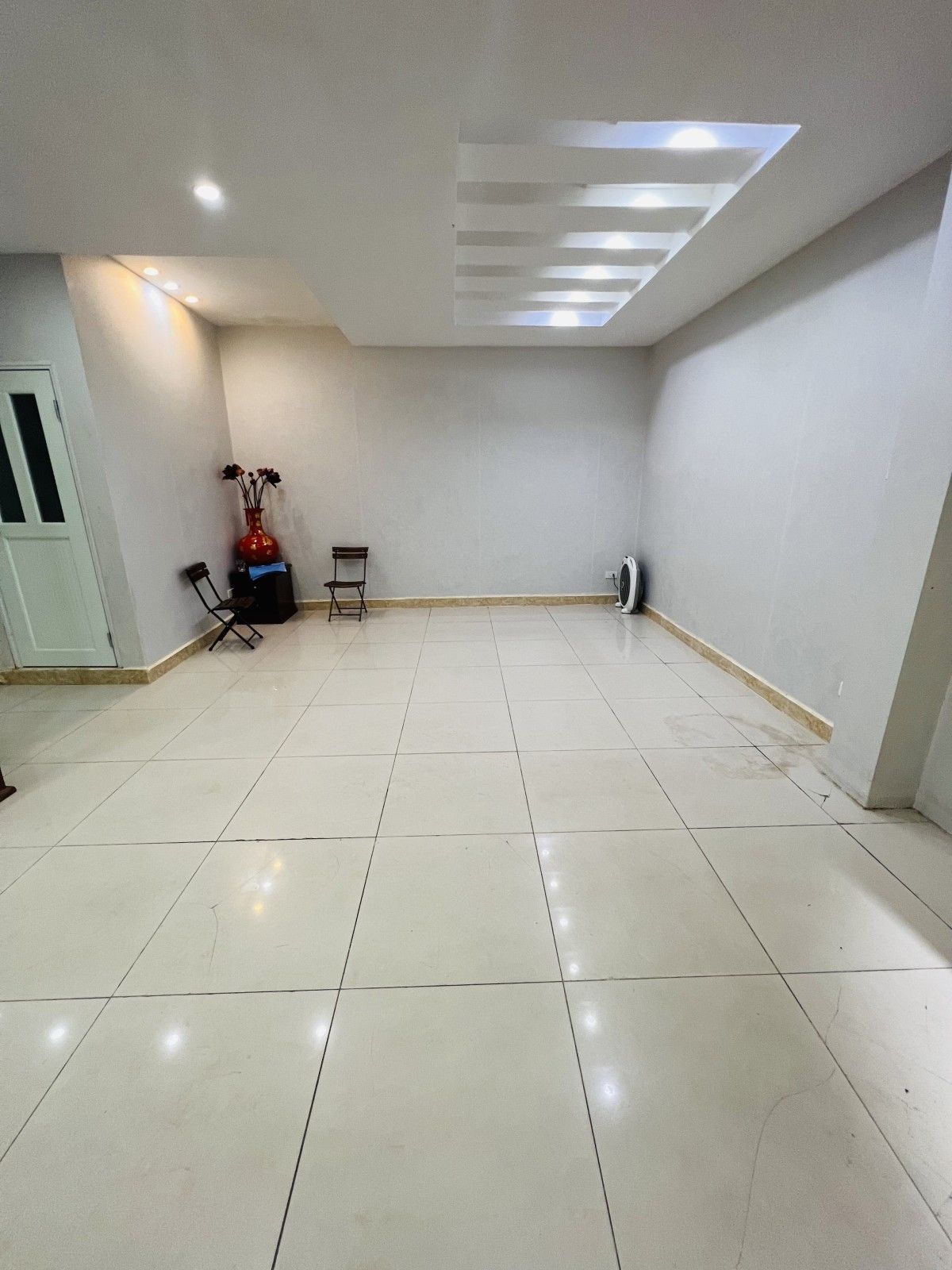 TRUNG TÂM BA ĐÌNH, NHÀ ĐẸP, GẦN PHỐ đi đâu cũng tiện, nhà gần ô tô, giá hợp lý