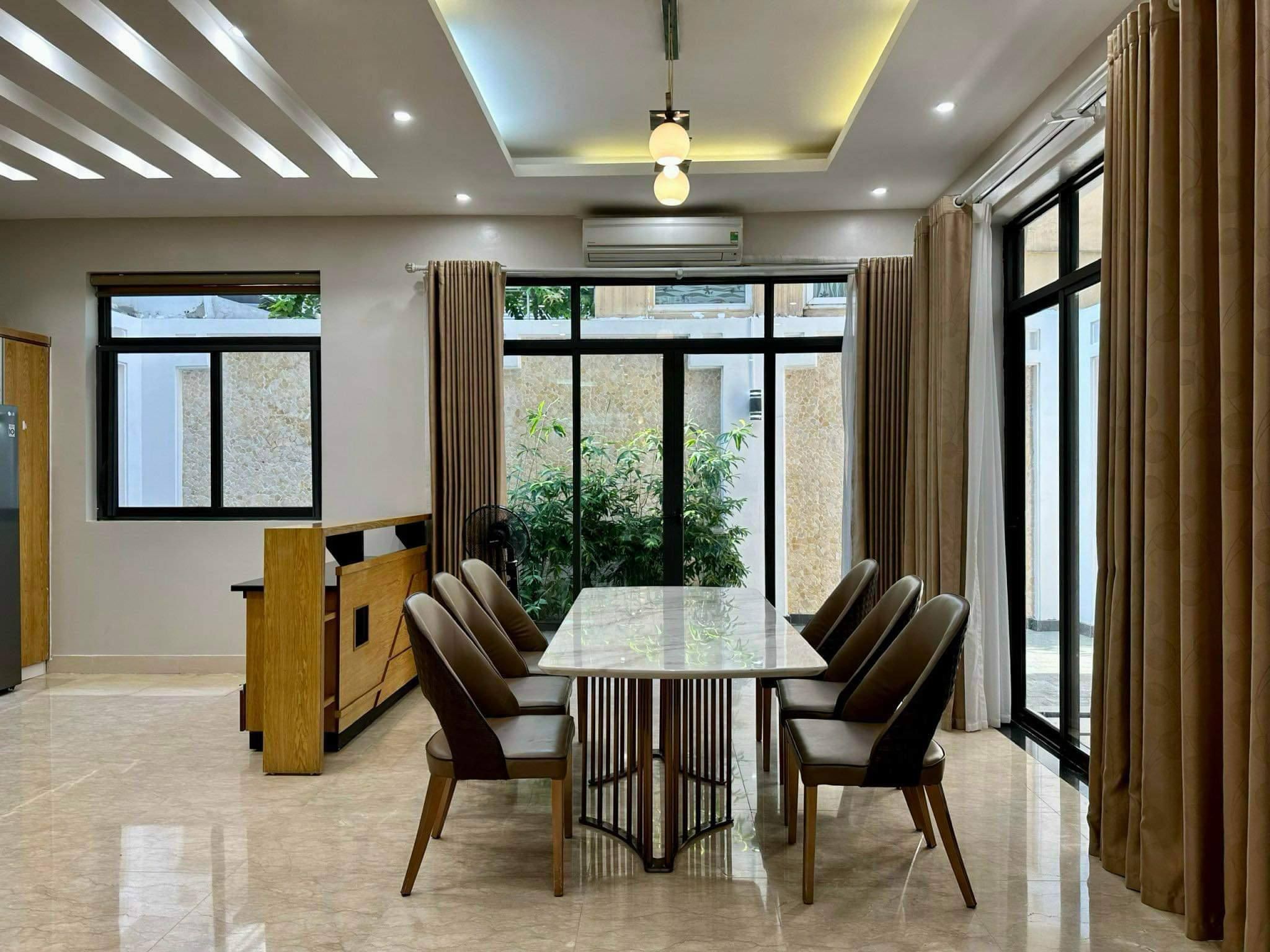 Cần cho thuê gấp Biệt thự Ciputra Xuân La Tây Hồ DT 180m Khu T7