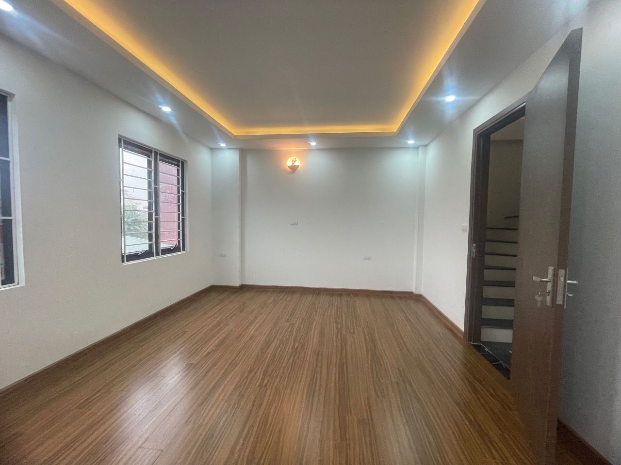 Bán nhà đẹp chỉ việc về ở An trai Vân canh dt:32,9m ảnh thật - sổ đỏ trao tay Nhà 5 tầng