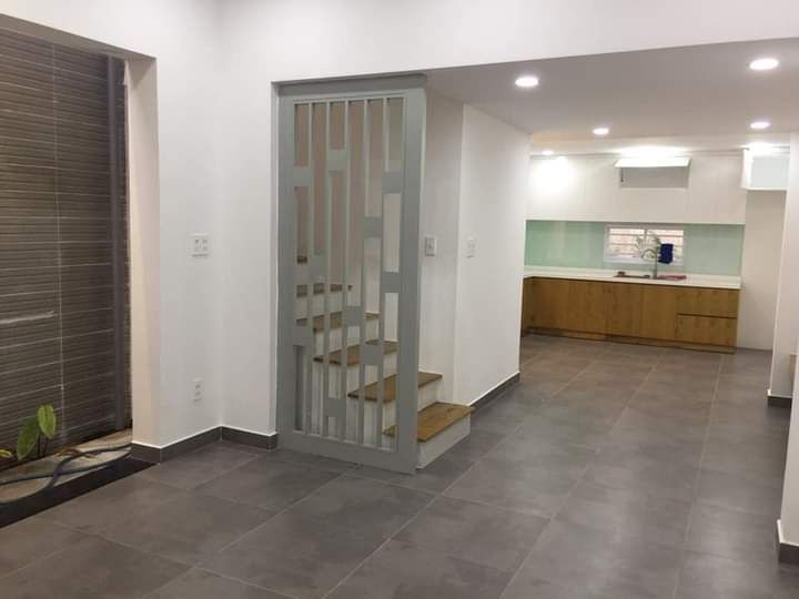 Cho thuê nhà nguyên căn nhà hẻm 314/... HTP - Diện tích: 4.8 x 11.2m. DTSD: 110m2 (1 trệt, 1 lầu)