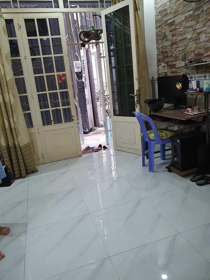 Cho thuê nhà nguyên căn hẻm đường 37 tân kiểng quận 7 -- Dt 3,2×9 trệt lầu 2pn 2wc nhà đep