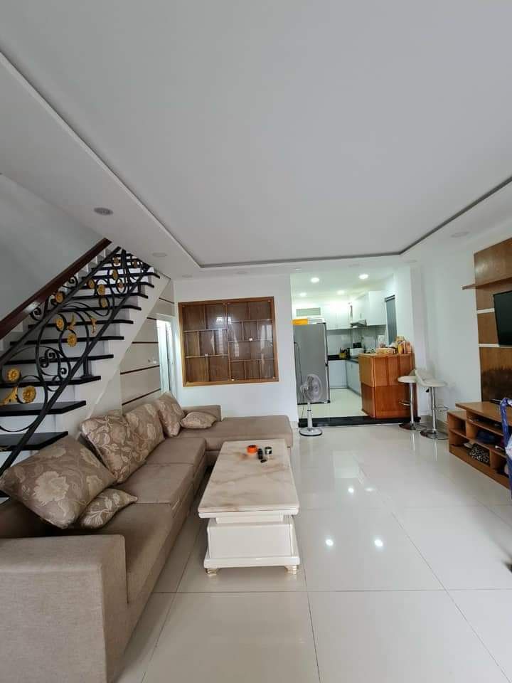 Cho thuê nhà hẻm 60/... Đường Lâm Văn Bền, p. Tân Kiểng, Quận 7 Diện tích: 5 x 12m, trệt, lầu