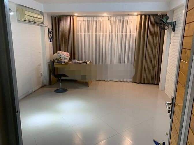 Cho thuê nhà ngõ 373 đường An Dương Vương rộng 33m2 x 5 tầng, 3nhà vệ sinh, 3điều hòa, 3bình nl