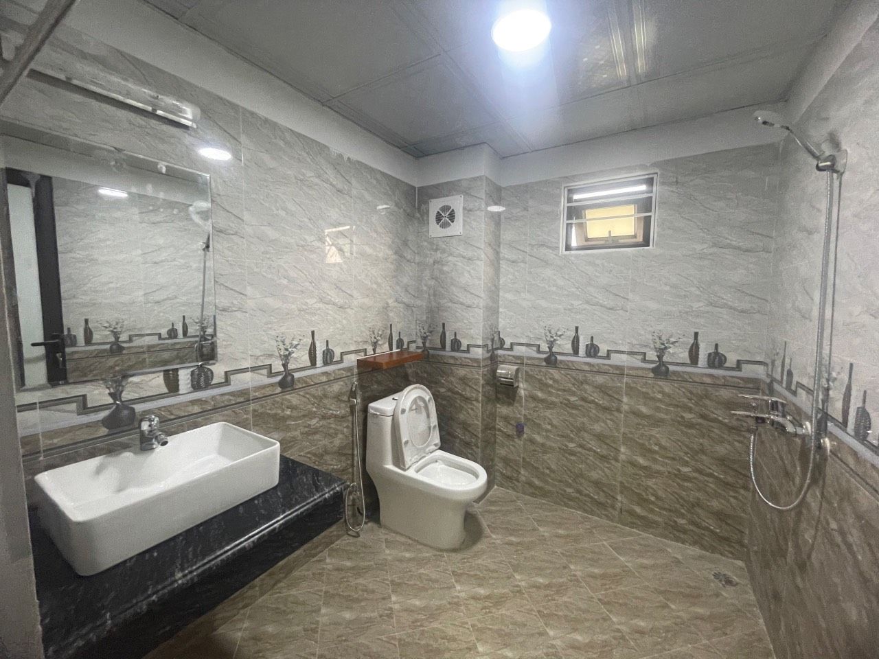 Bán nhà đẹp chỉ việc về ở An trai Vân canh dt:32,9m ảnh thật - sổ đỏ trao tay Nhà 5 tầng