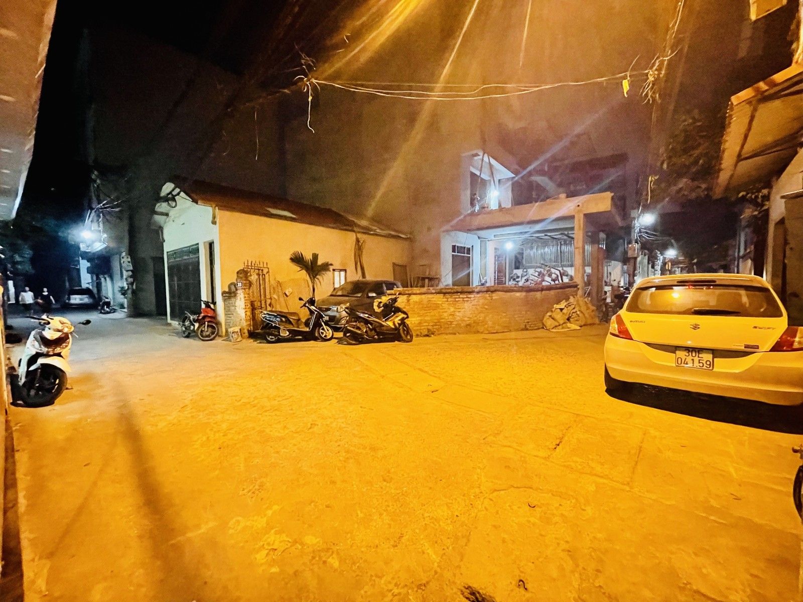 bán nhà Ngõ 88 La Nội KINH DOANH, Ô TÔ TRÁNH, MẶT 4M NỞ HẬU NHẸ.