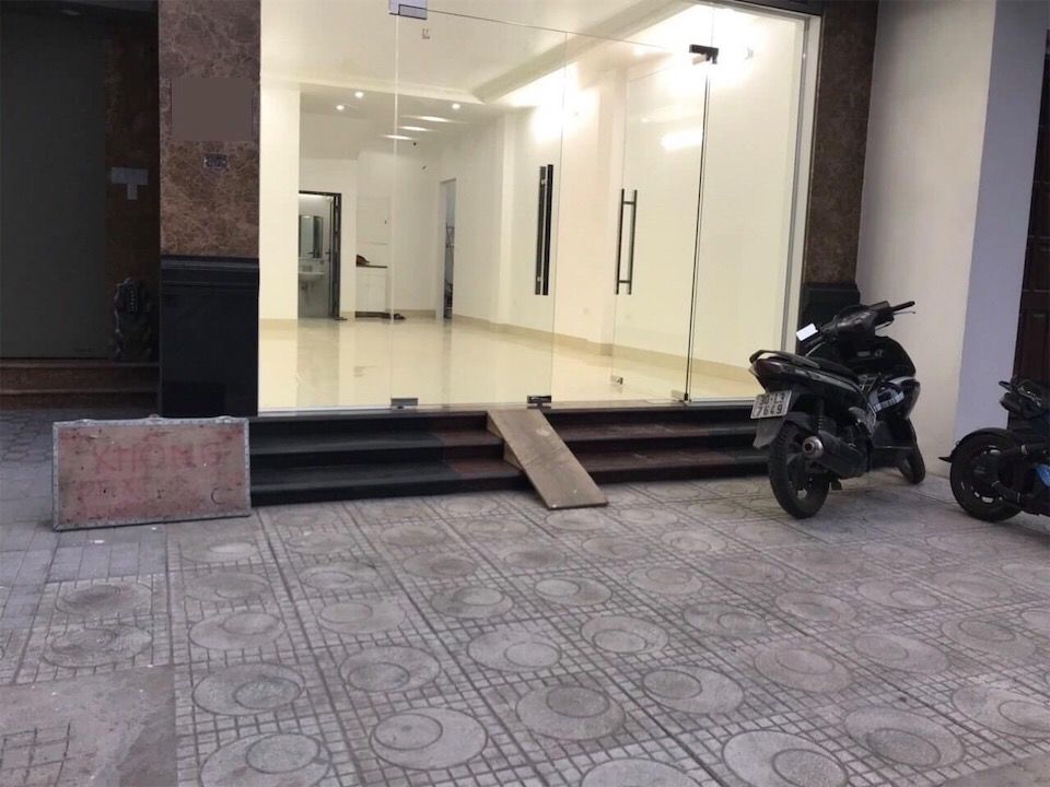 CHO THUÊ NHÀ MẶT ĐƯỜNG KINH DOANH PHỐ THỤY KHUÊ - HOÀNG HOA THÁM, VỈA HÈ RỘNG MÊNH MÔNG, OTO ĐỖ 20-
