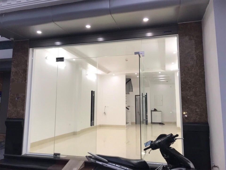 CHO THUÊ NHÀ MẶT ĐƯỜNG KINH DOANH PHỐ THỤY KHUÊ - HOÀNG HOA THÁM, VỈA HÈ RỘNG MÊNH MÔNG, OTO ĐỖ 20-
