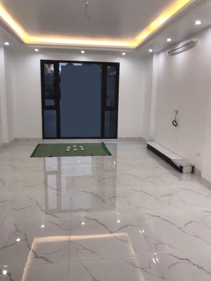 CHO THUÊ NHÀ MẶT ĐƯỜNG KINH DOANH PHỐ THỤY KHUÊ - HOÀNG HOA THÁM, VỈA HÈ RỘNG MÊNH MÔNG, OTO ĐỖ 20-