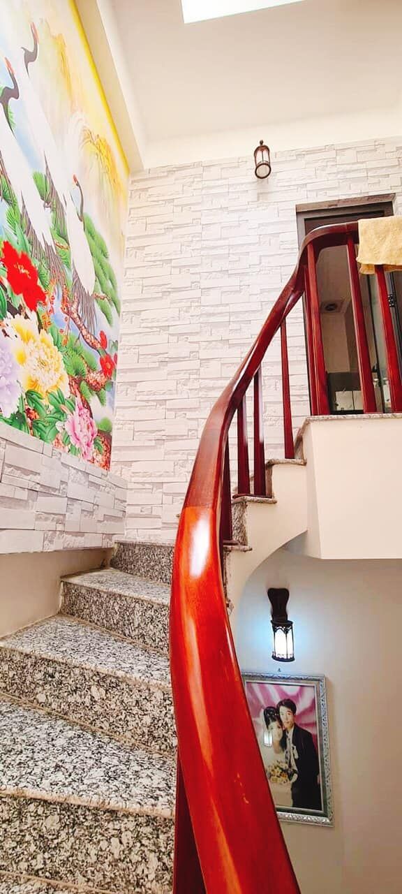 BÁN NHÀ TÔ HIỆU.10 BƯỚC RA CHỢ LỚN,MẶT TIỀN 5M,KHU VỰC HIẾM NGƯỜI BÁN,GIÁ HƠN 4 TỶ