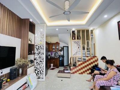 MẶT NGÕ KINH DOANH Ô TÔ THÔNG SỐ VÀNG - NHÀ ĐẸP BAY BAY Thanh Lân