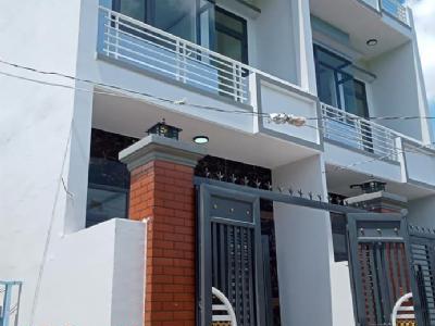Gần chợ Bình Chánh cách chợ 2km 930 triệu 4×16 1 trệt 1 lầu , 2 phòng ngủ và 2 WC