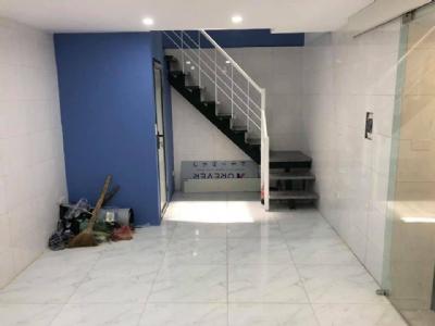 Siêu hiếm - Chỉ 2 tỷ có nhà Lê Văn Lương - 28m2*4T - Vị trí trung tâm - Gần phố.