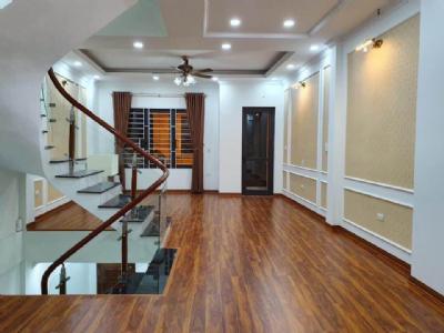 NHÀ MỚI 5 TẦNG THIẾT KẾ TÂN CỔ ĐIỂN- NỘI THẤT VIP - BẢO HÀNH TRỌN ĐỜI - TRUNG TÂM CẦU GIẤY