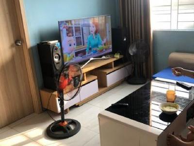Căn tầng 4 - HH02- Khu 5 toà mới mặt đường. Diện tích 75 m2- là căn góc 2 mặt thoáng