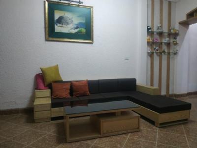 Bán nhà Hoàng Quốc Việt - Ô tô đỗ - diện tích 80m2