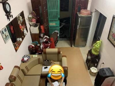 Gấp bán nhà phố PHẠM NGỌC THẠCH 2 TỈ 25M 3T ở luôn .lh 0352817810