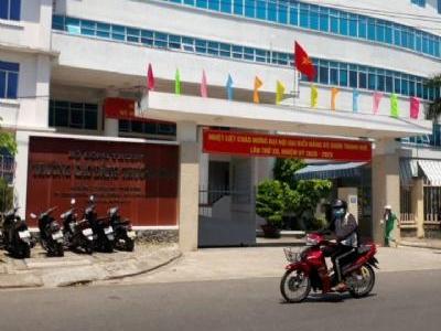 BÁN ĐẤT ĐỐI DIỆN TRƯỜNG CAO ĐẲNG THƯƠNG MẠI.