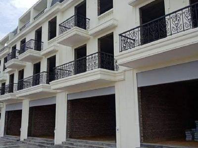 bán nhanh căn nhà phố quảng trường mới khu đô thị tnr đẹp bậc nhất thành phố Cao Bằng