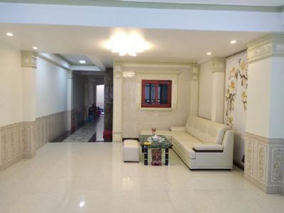 Cho thuê căn hộ mới xây chuẩn khách sạn cực đẹp - cuối đường Hàm Nghi