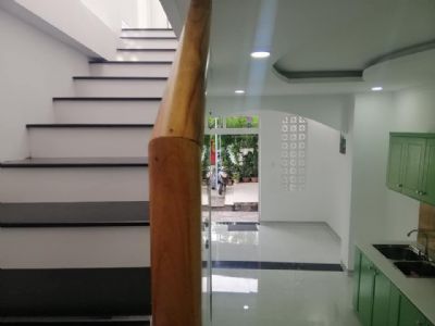 NHÀ LẦU 2 MẶT TIỀN - HẺM OTO QUAY ĐẦU - P. PHÚ TRINH - TP PHAN THIẾT