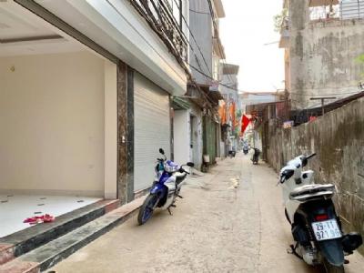 Gia đình cần bán gấp ở cực đẹp ở Phố Minh Khai,vị trí đẹp,trung tâm Quận Hai Bà Trưng
