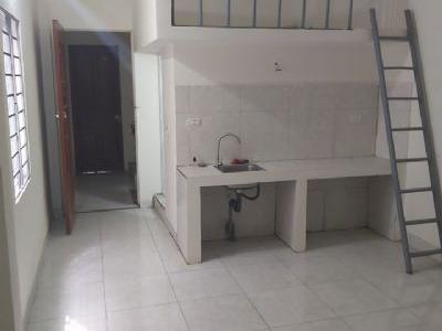 Phòng ở tầng 4, rộng 30m2, có gác xép, phòng khép kín, có nóng lạnh kim giang thanh liệt- thanh trì