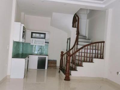 BÁN GẤP NHÀ MỚI XÂY TẠI CẦU GIẤY ! 5 TẦNG 35 M2