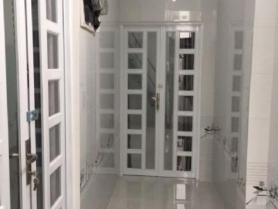 Mình còn 1 phòng trọ cho sinh viên, phòng 1trệt 1 mâm, tổng diện tích 46m2 94/2 Nguyễn bĩnh khiêm
