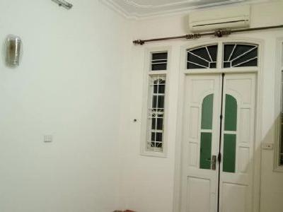 Cho thuê nhà nguyên căn 4,5 tầng ở Hoàng Quốc Việt Cầu Giấy