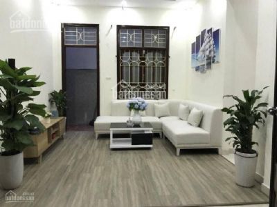 Diện tích 53m2, xây 5 tầng mới, mặt tiền hơn 8m, gồm 5 phòng ngủ gần chợ Bưởi, Hoàng Quốc Việt.