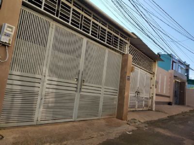 Bán Nhà hẻm 24 Mạc Đỉnh Chi có sân ôtô - gần ngay siêu thị Co.op Mart, Quảng trường Đại Đoàn Kết.