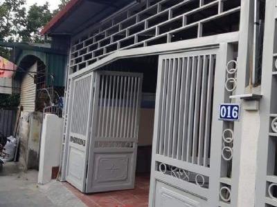Gia đình cần bán căn nhà cấp 4, gồm 1 phòng khách 2 phòng ngủ 1 phòng bếp 1 phòng vệ sinh