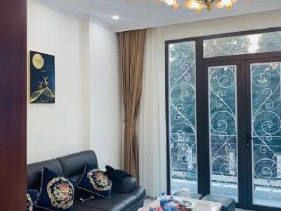 BÁC MÌNH CẦN BÁN GẤP NHÀ 5 TẦNG TẠI KĐT VĂN PHÚ.PHÚ LA .HÀ ĐÔNG..