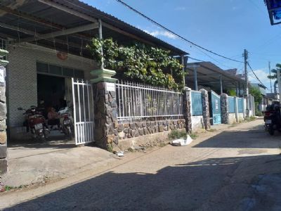 Bán nhà đất mới xây 5năm 206m thổ cư 100%
