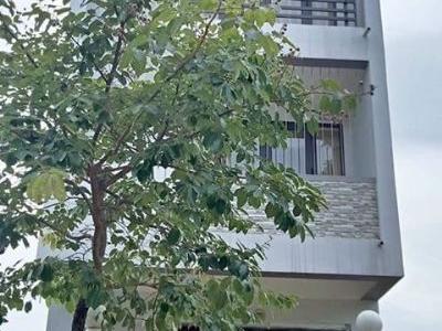 Gia đình muốn bán gấp ngôi nhà. Ở Khu Đô Thị Minh Phương TP Việt Trì tỉnh Phú Thọ.