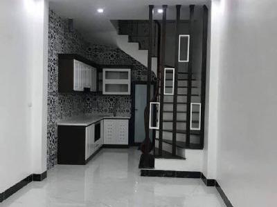 Chính chủ cần bán lại nhà tại Thanh Xuân. Nhà còn mới, xây dựng chắc chắn, đã có nội thất cơ bản