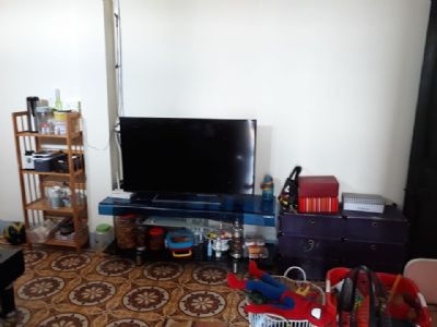 Bác mình chuyển nhà nên cần bán nhà chung cư Nguyễn Du chỉ 240 triệu.