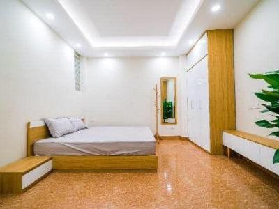 Cho thuê CCMN ở ngay ngã 4 Hồ Tùng Mậu - Xuân Thuỷ nhà mới xây new 100% chưa ai ở , nội thất mới.