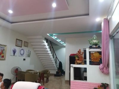 cần bán nhà tại đường Trần Đăng Ninh, TP. Sơn La. Cách quốc lộ 6 chỉ hơn chục mét