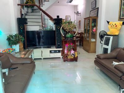 Nhà trệt 2 lầu st, Mt đường số 24 giá 5ty5 còn thương lượng Lh Vân 0989598391