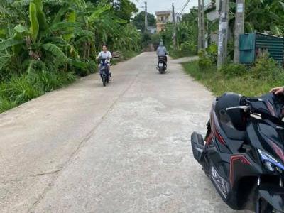 Bán cho người cần, 2 ô đất sau công an thành phố mới. Giáp dự án trường chuyên Hùng Vương